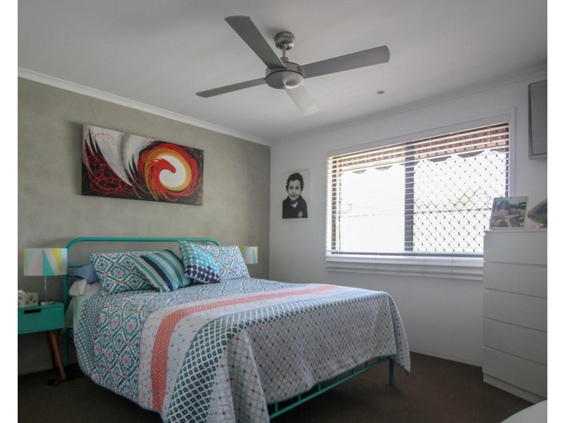 2/6 Peacock Place, Burleigh Waters QLD 4220