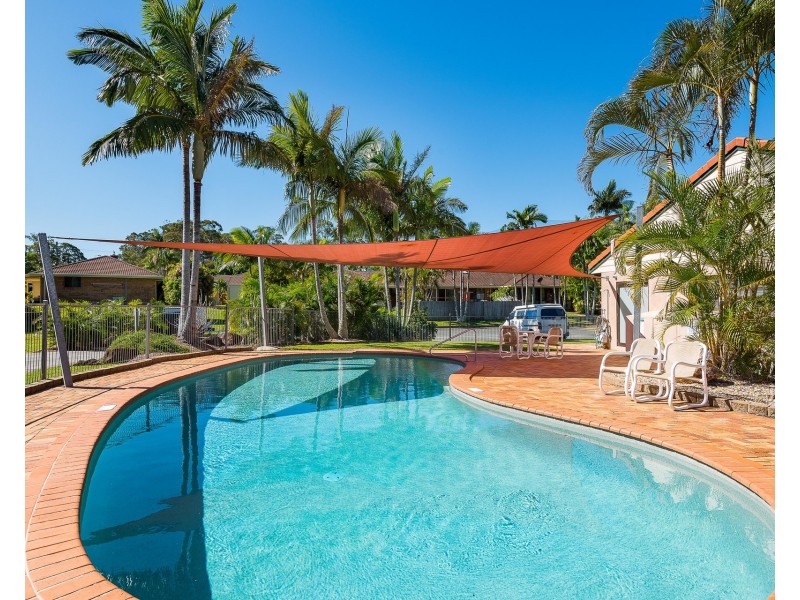 6/12 Landau Court, Miami QLD 4220