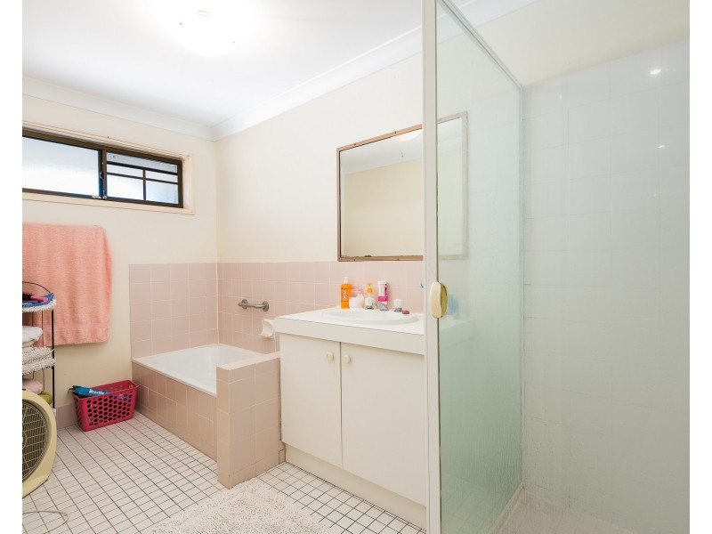 6/12 Landau Court, Miami QLD 4220