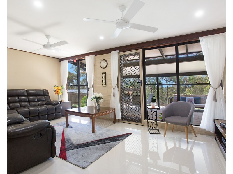 28 Castle Hill Drive, Gaven QLD 4211