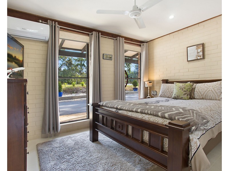 28 Castle Hill Drive, Gaven QLD 4211