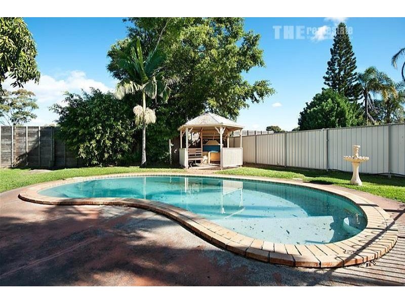 Broadbeach Waters QLD 4218