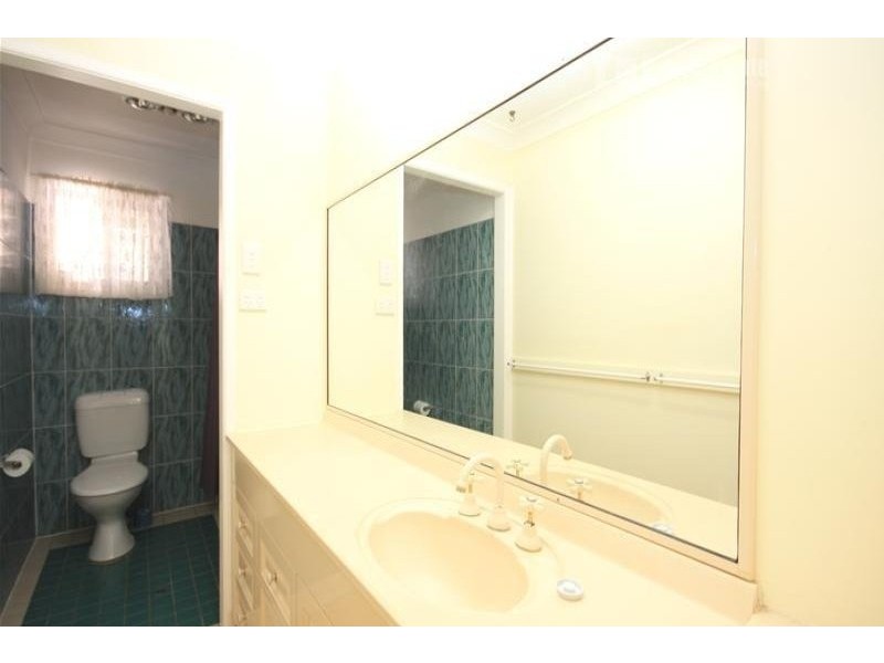 Burleigh Waters QLD 4220