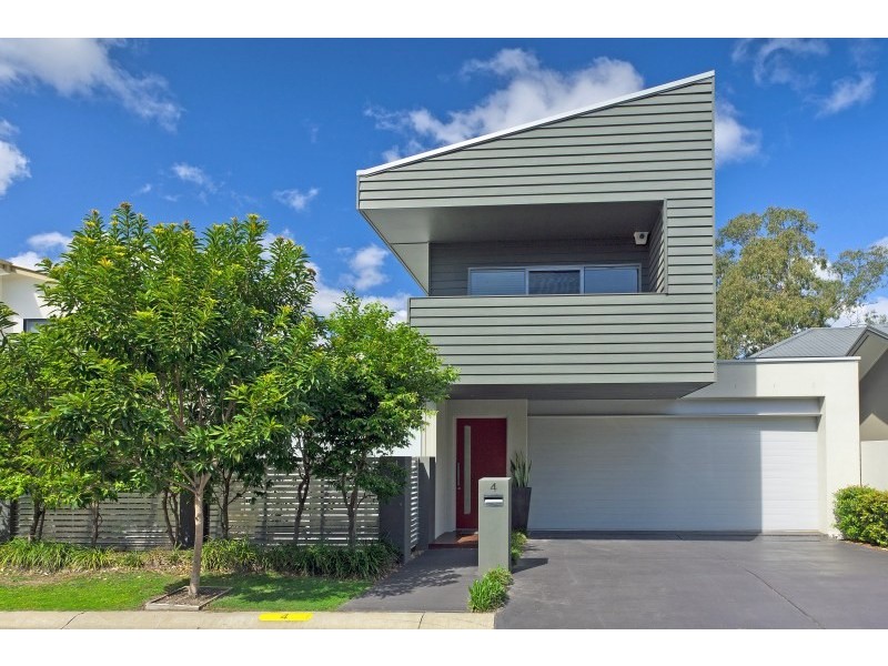 4 Cape Martin Lane, Varsity Lakes QLD 4227