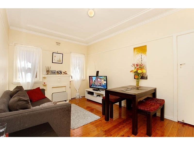 211 New Canterbury Road, Lewisham NSW 2049