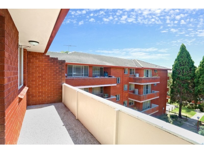 23/10 Burlington Road, Homebush NSW 2140