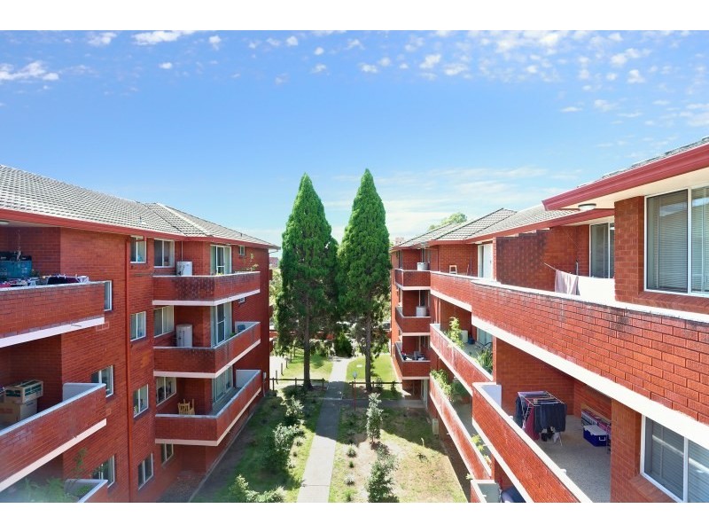 23/10 Burlington Road, Homebush NSW 2140