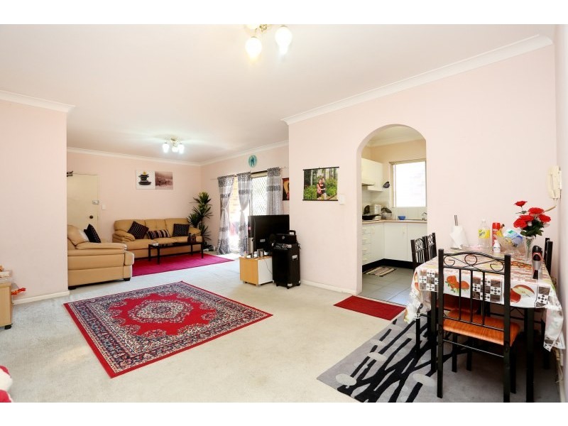 10/27 Jeffrey Street, Canterbury NSW 2193