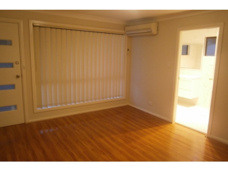 11 Seymour Parade, Belfield NSW 2191