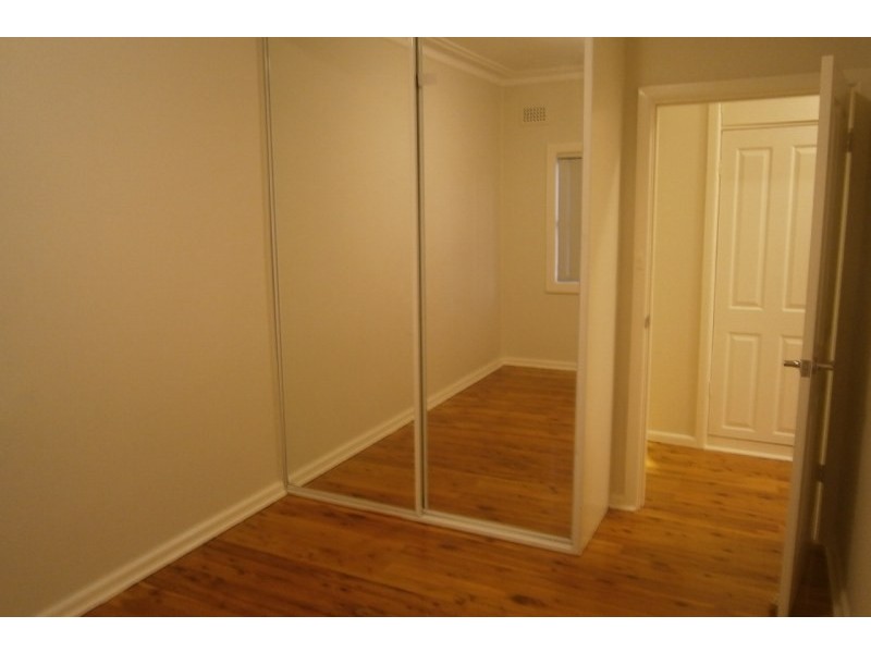 11 Seymour Parade, Belfield NSW 2191