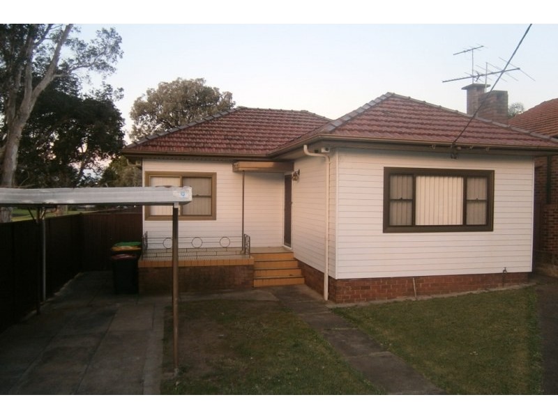 11 Seymour Parade, Belfield NSW 2191