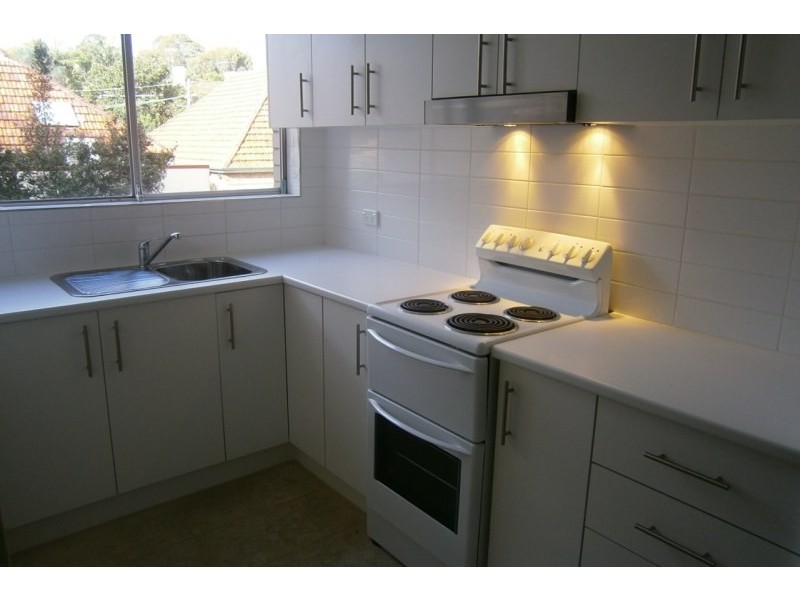 2/8 Hunter Street, Lewisham NSW 2049