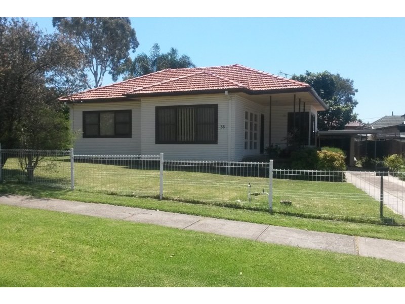 38 Russell Street, Greenacre NSW 2190