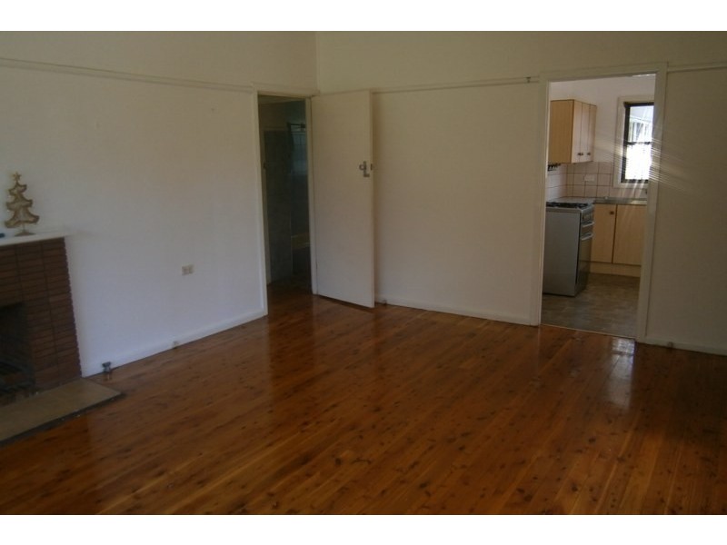 38 Russell Street, Greenacre NSW 2190