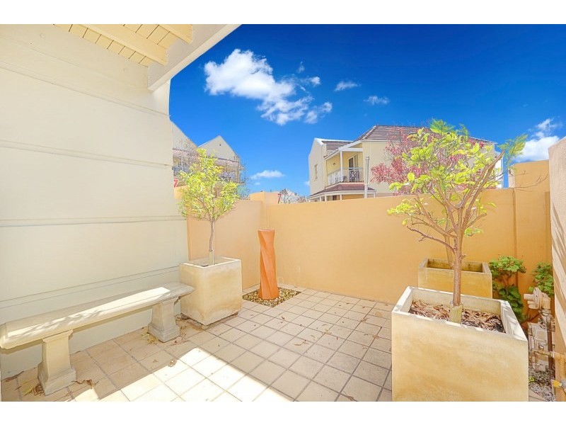 4 Waragal Avenue, Rozelle NSW 2039