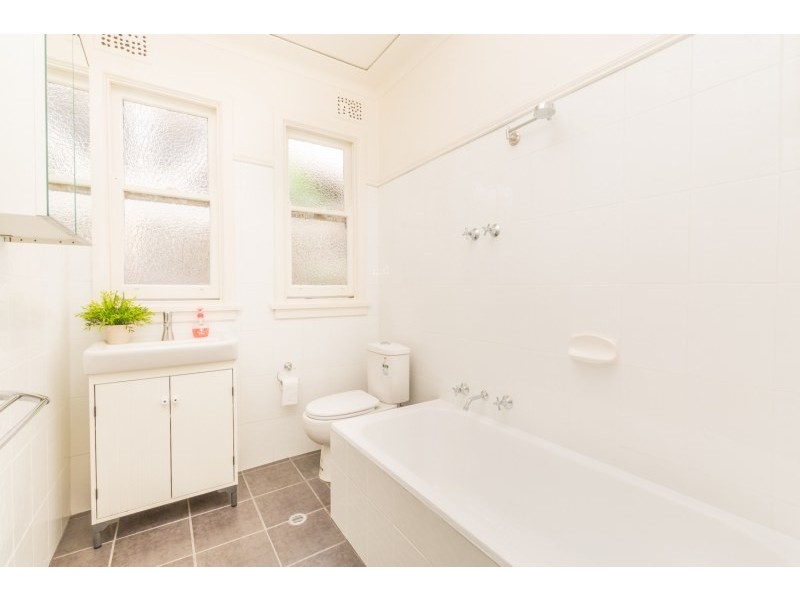 15 Lima Street, Greenacre NSW 2190