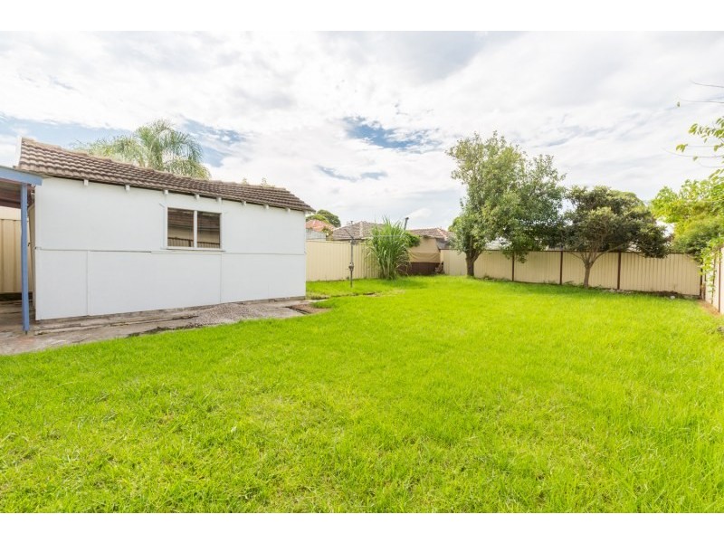 15 Lima Street, Greenacre NSW 2190