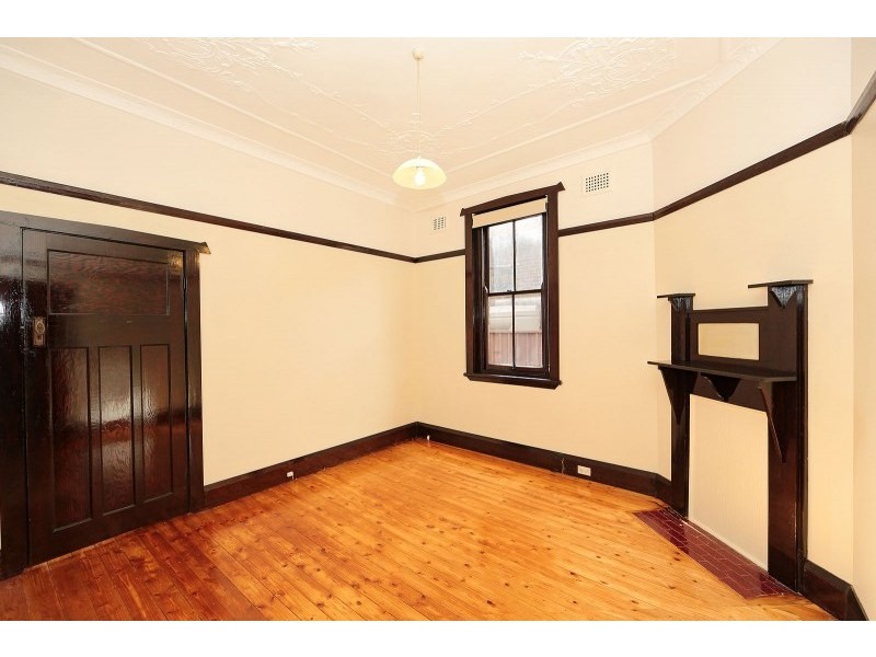 30 Tincombe Street, Canterbury NSW 2193