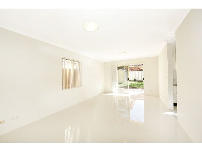 135 Moorefields Road, Roselands NSW 2196