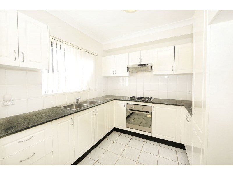 135 Moorefields Road, Roselands NSW 2196