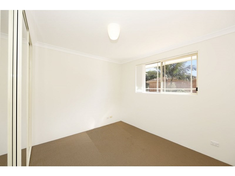 135 Moorefields Road, Roselands NSW 2196