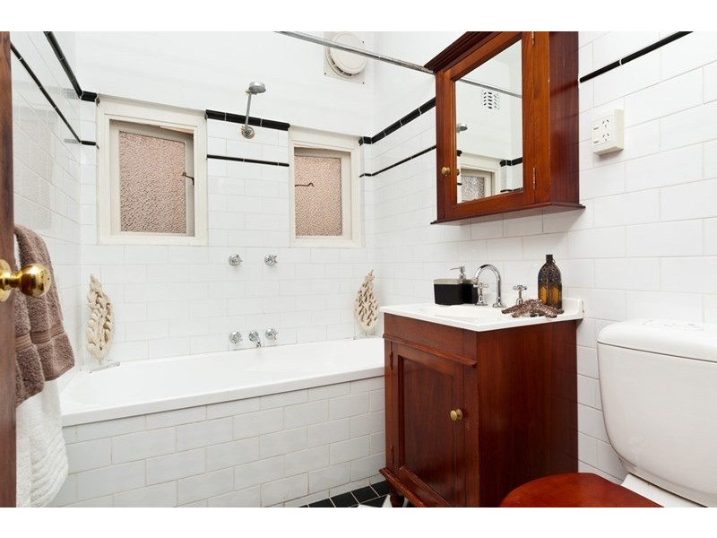 1/19 Railway Street, Petersham NSW 2049
