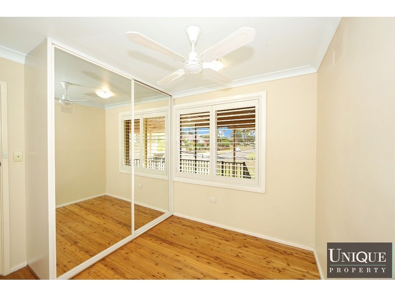 3 Ayres Crescent, Georges Hall NSW 2198