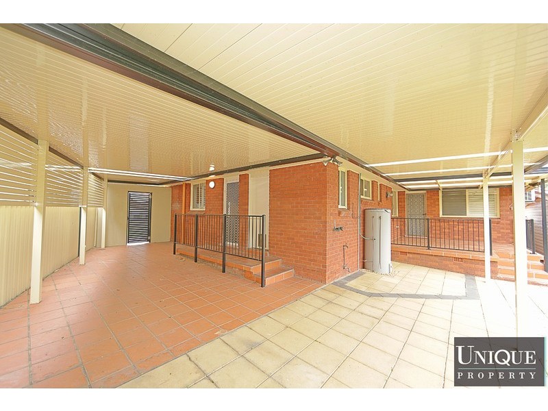 3 Ayres Crescent, Georges Hall NSW 2198