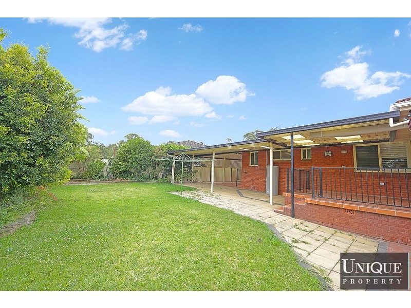 3 Ayres Crescent, Georges Hall NSW 2198