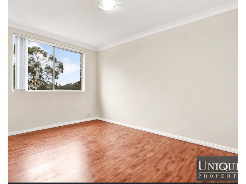 9/3 Lavinia Avenue, Ambarvale NSW 2560