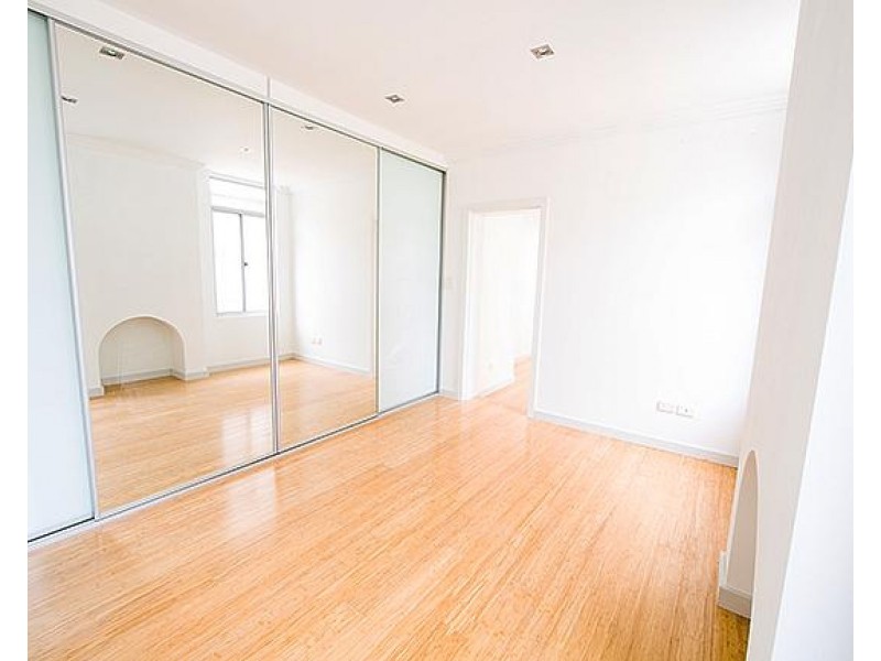 2/86 Petersham Road, Marrickville NSW 2204