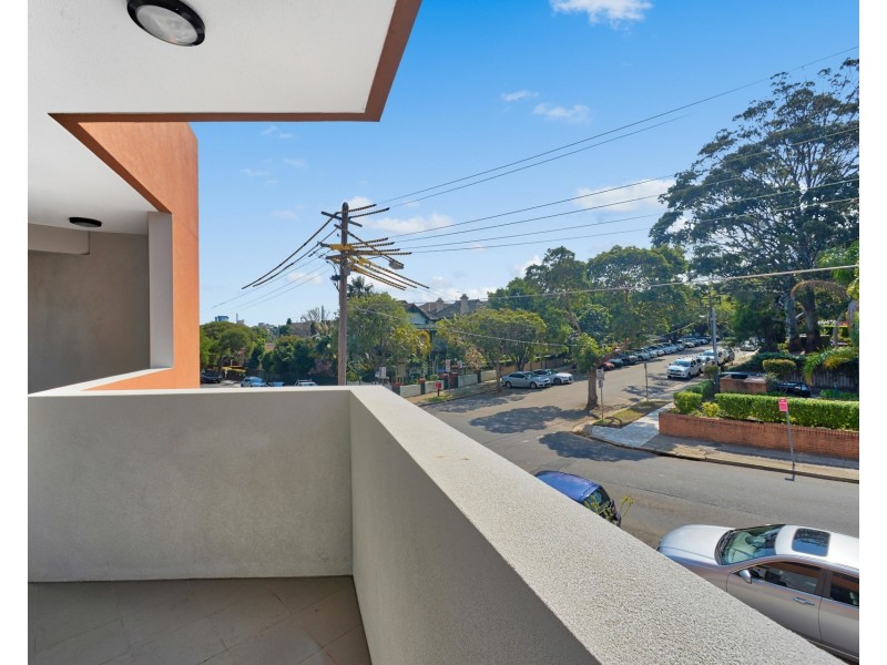 2 Thomas Street, Ashfield NSW 2131