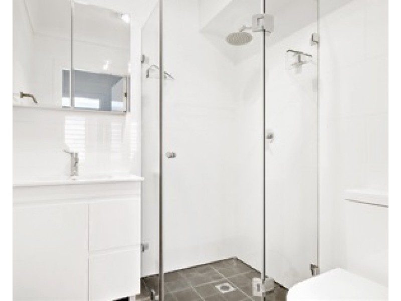 2/65 Crystal Street, Petersham NSW 2049