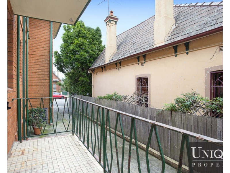 2/7 Barnsbury Grove, Dulwich Hill NSW 2203