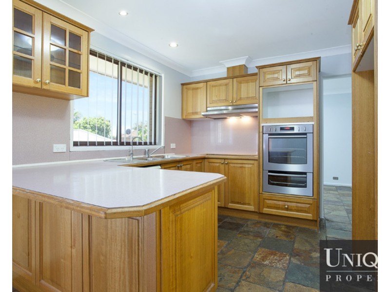 2 Wilga Close, Casula NSW 2170