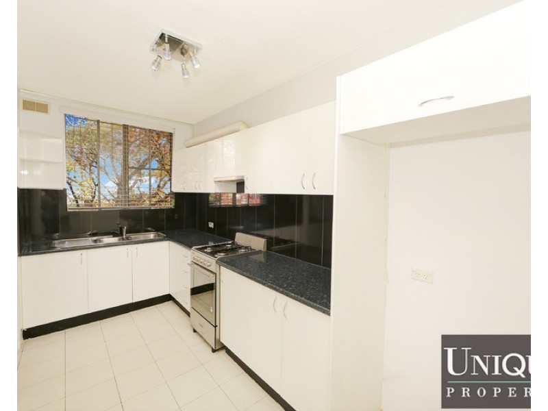 8/828 Canterbury Road, Roselands NSW 2196