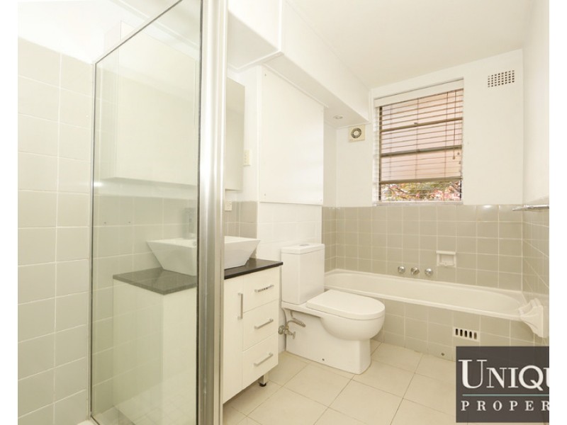 8/828 Canterbury Road, Roselands NSW 2196