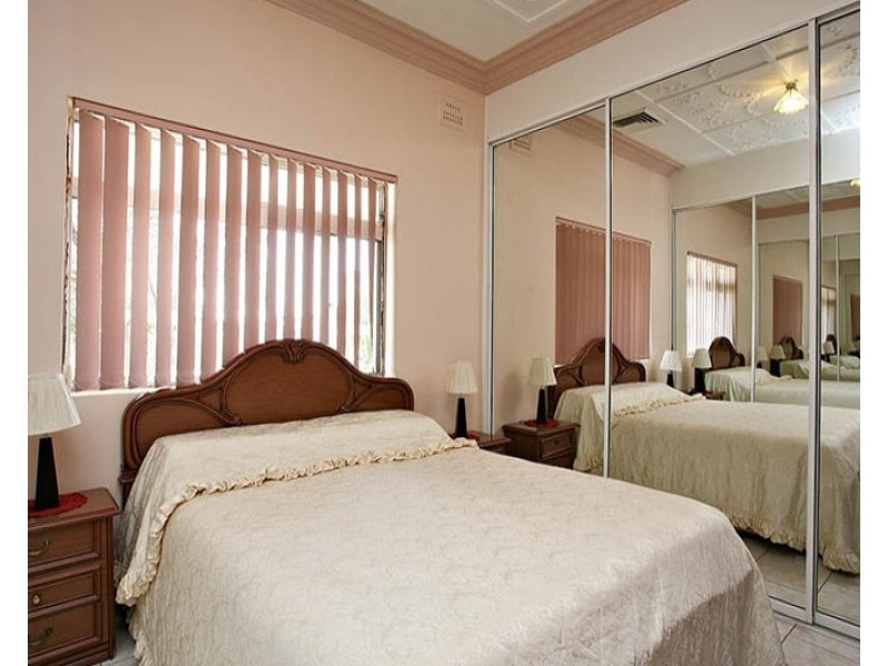 1 Zoeller Street, Concord NSW 2137