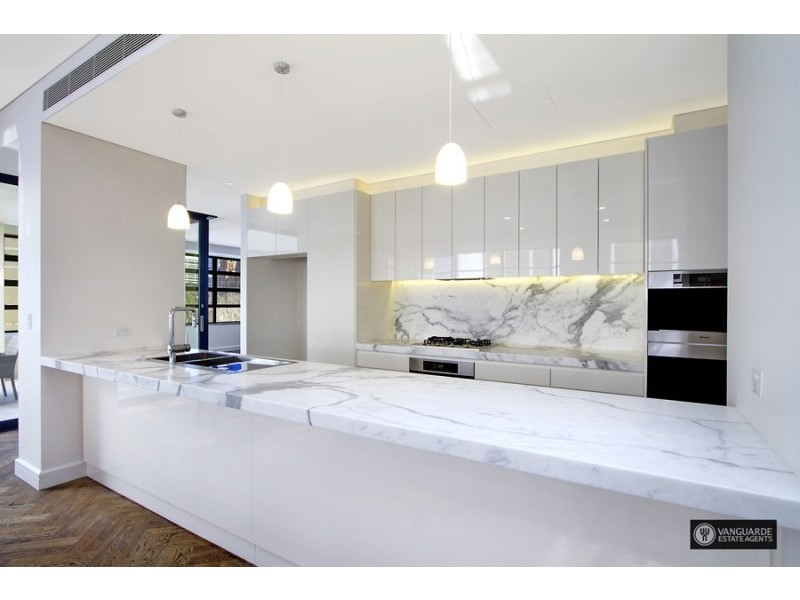 Unit 3/46-48 Riley Street, Sydney NSW 2000