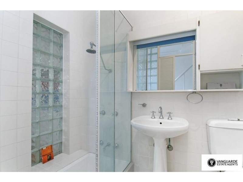 33 Sutherland Street, St Peters NSW 2044