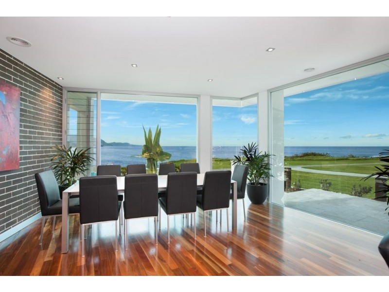 2 Weaver Terrace, Bulli NSW 2516