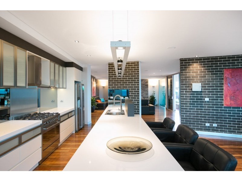 2 Weaver Terrace, Bulli NSW 2516