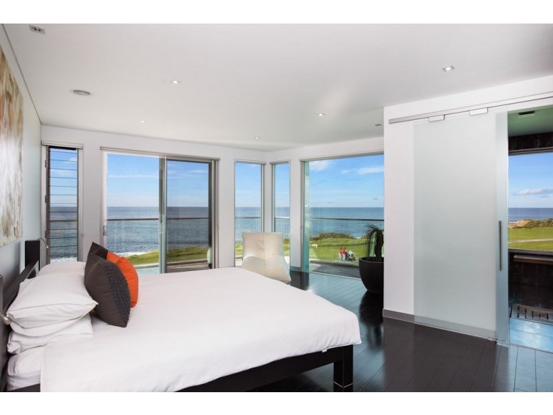 2 Weaver Terrace, Bulli NSW 2516