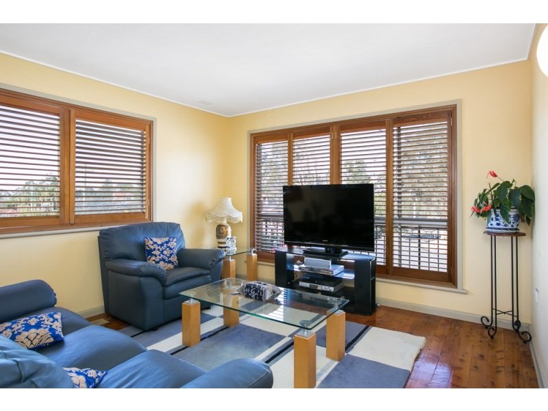 12 Harkness Avenue, Keiraville NSW 2500