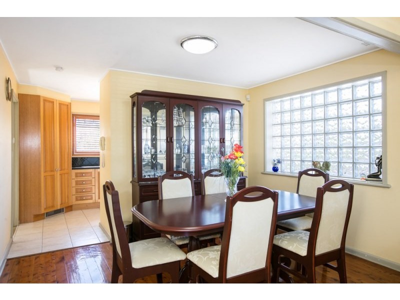 12 Harkness Avenue, Keiraville NSW 2500