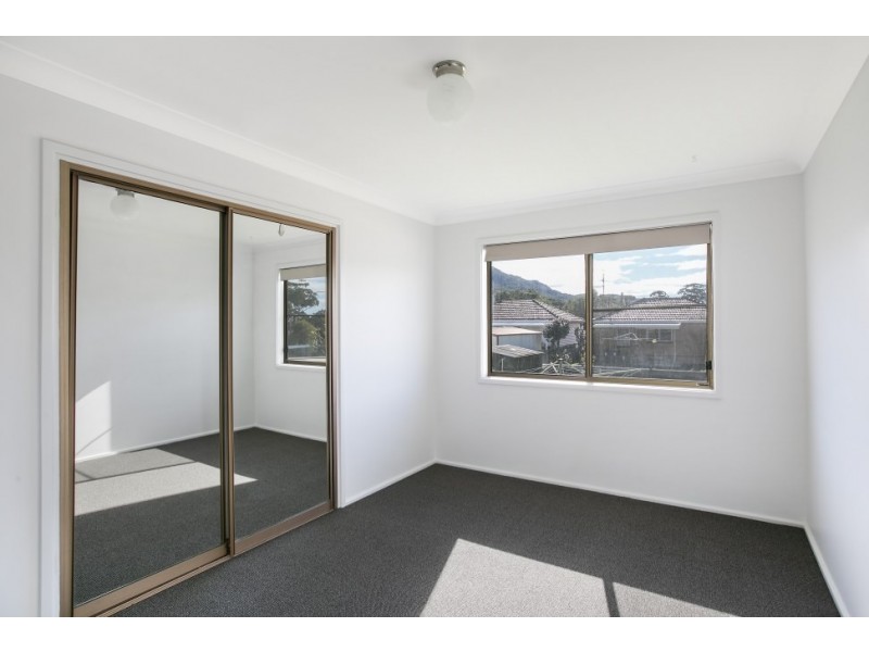 4 Lawson Street, Fairy Meadow NSW 2519