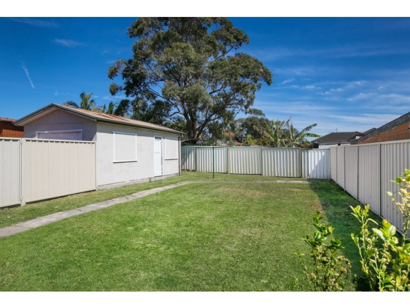 298 Shellharbour Road, Barrack Heights NSW 2528
