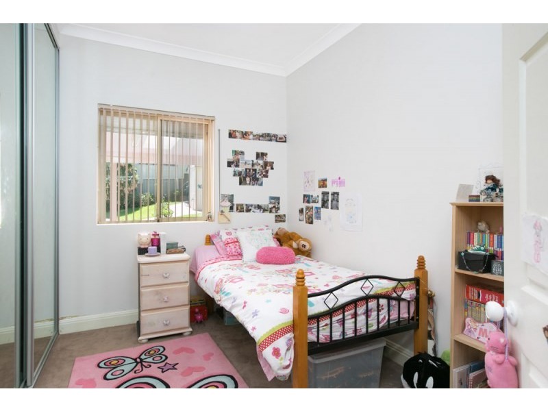 12 Walter Street, Mangerton NSW 2500