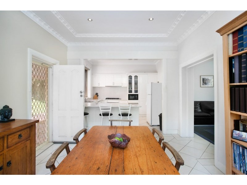 12 Walter Street, Mangerton NSW 2500