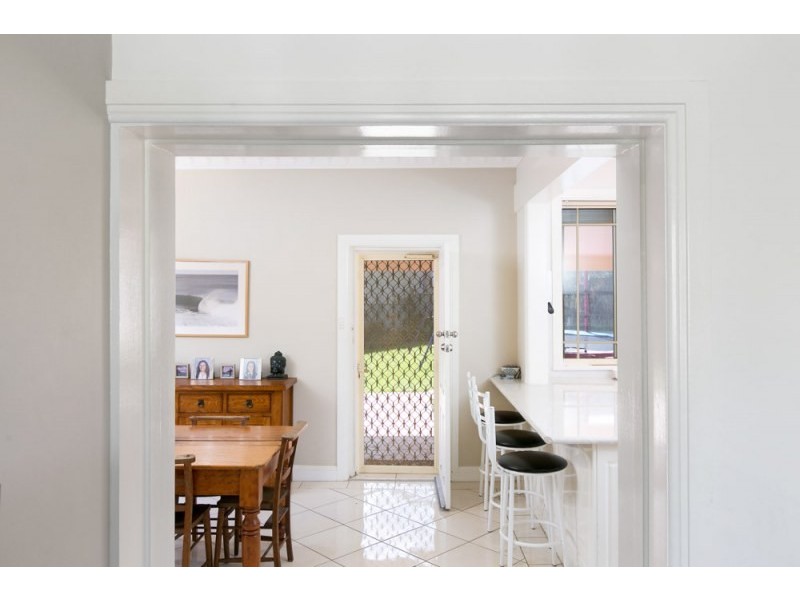 12 Walter Street, Mangerton NSW 2500